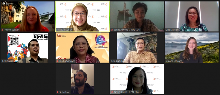 A screenshot of the speakers and moderators on Zoom
