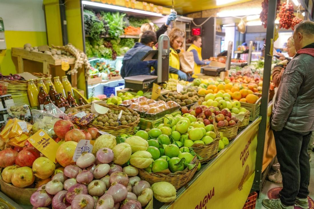 Farm stand with miscellaneous fruits and vegetables 