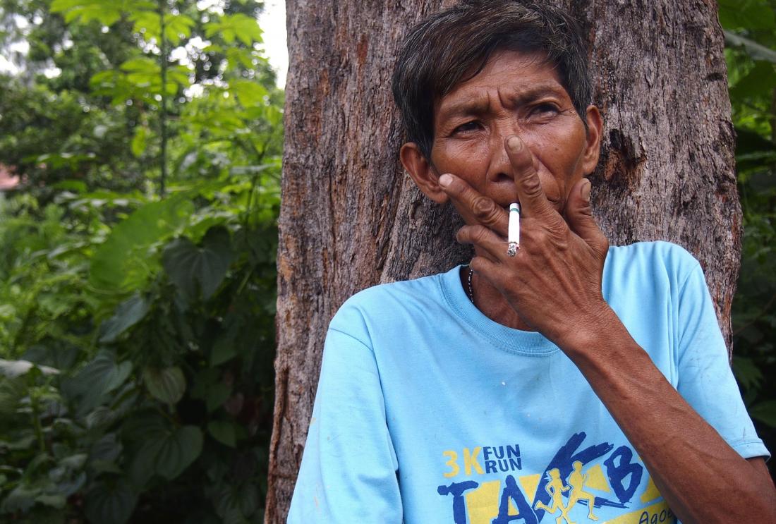 research paper about cigarette smoking in the philippines