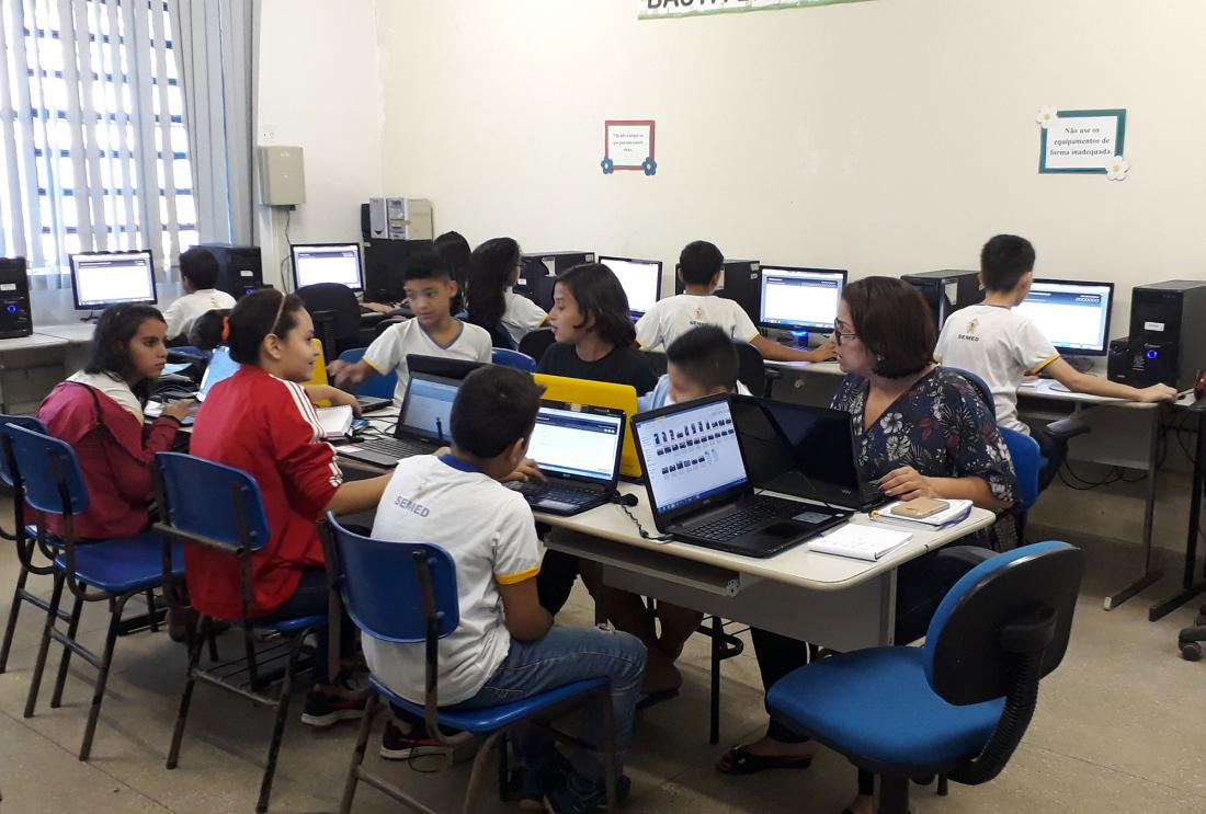 Students using the Khan Academy platform during a math class in Brazil