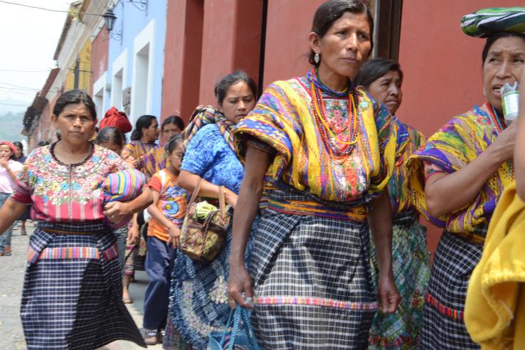 Women in colorful Guatemalan clothing