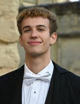 Headshot of Andres Orduna Correcher