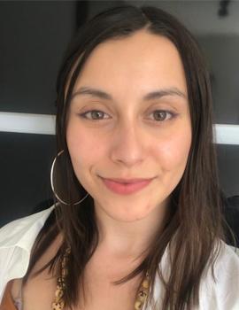 Headshot of Valentina Olivares 