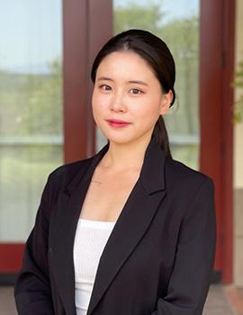 Headshot of Josephine Kim