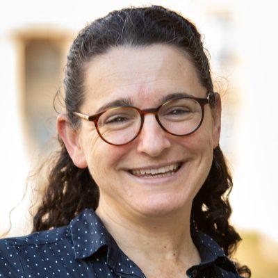 Laura Schechter head shot