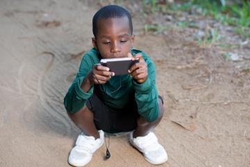 Leveraging mobile phones for learning