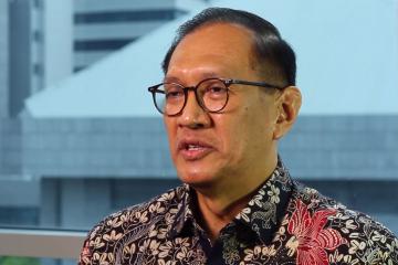 Bambang Widianto being interviewed